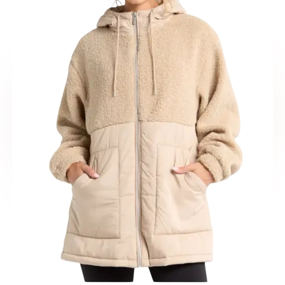 335. Zella Women's Beige Faux Sherling Hooded Jacket NEW - Picture 1 of 3